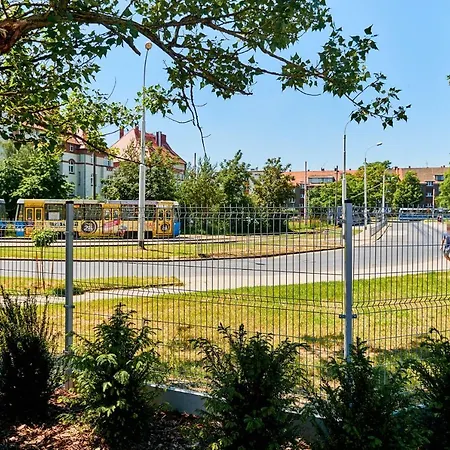 Apartamento Vintage In New Estate With Parking - Krzyki By Renters