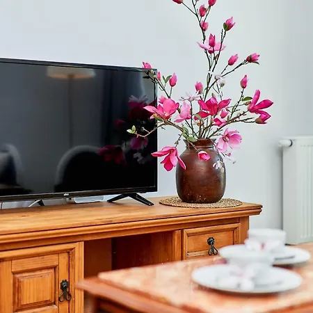 Vintage In New Estate With Parking - Krzyki By Renters Apartamento