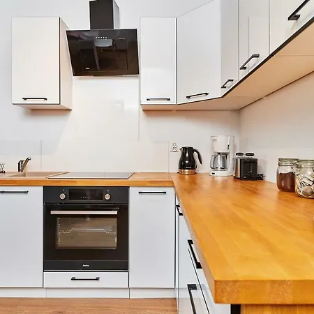 Apartamento Vintage In New Estate With Parking - Krzyki By Renters Wrocław